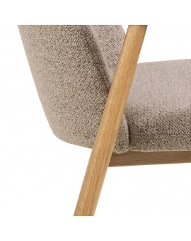 RODERIC Beige Latte (stof Monza 60) / gelakt eikenhouten frame – HOUTEN BOUCLÉ RETRO STOEL